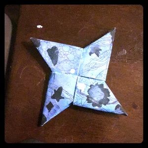 A ninja star